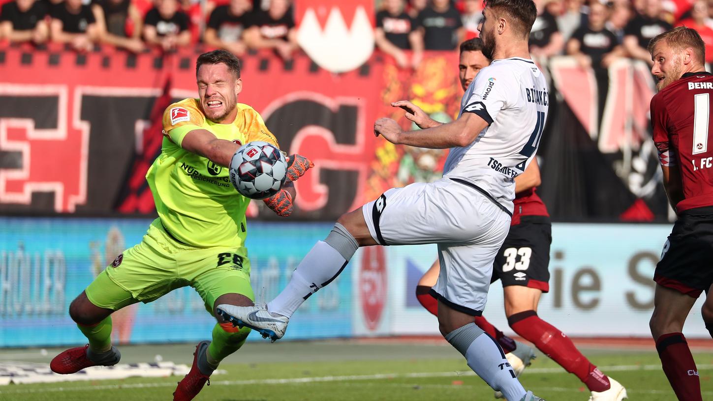 Überragende Premiere! Christian Mathenia parierte gefühlt dutzendfach glänzend gegen Hoffenheim. Am Ende musste jedoch auch der Club-Keeper in die erste Nürnberger Heimniederlage 2018/19 einwilligen.