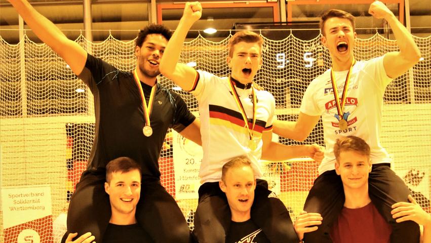 Oktober 2018: In Neresheim trugen sie die drei Podiumsplatzierten auf den Schultern. Zum dritten Mal als Sieger und Deutscher Meister in der Mitte: Lukas Kohl.