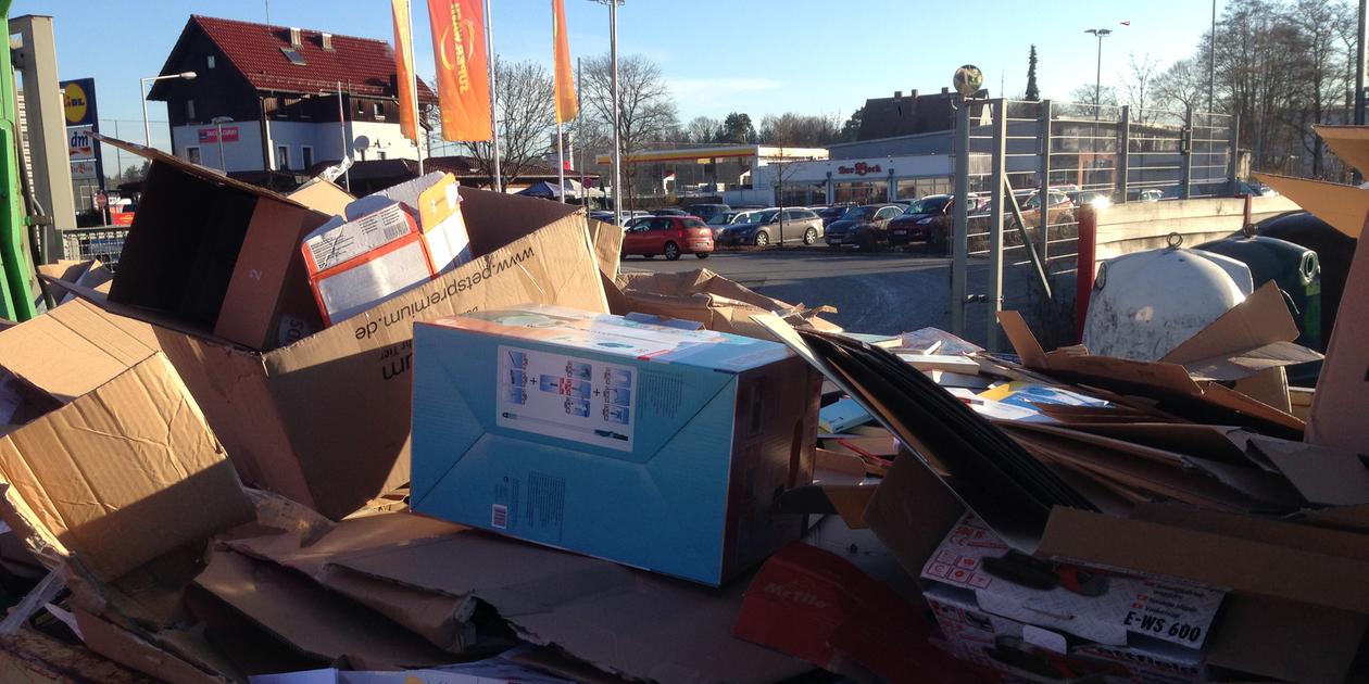 Wertstoffhöfe bleiben geöffnet: Was Sie noch abgeben dürfen | Nordbayern