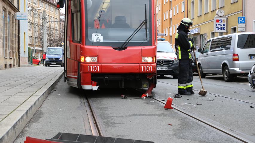 Straßenbahnunfall in Nürnberg: Verkehr auf Linie 6 lahmgelegt