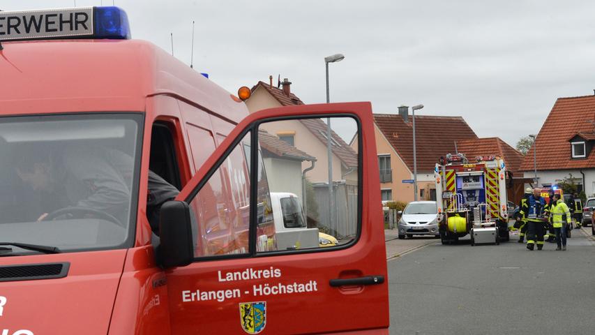 Gasleitung beschädigt: Großeinsatz in Baiersdorfer Lindenstraße