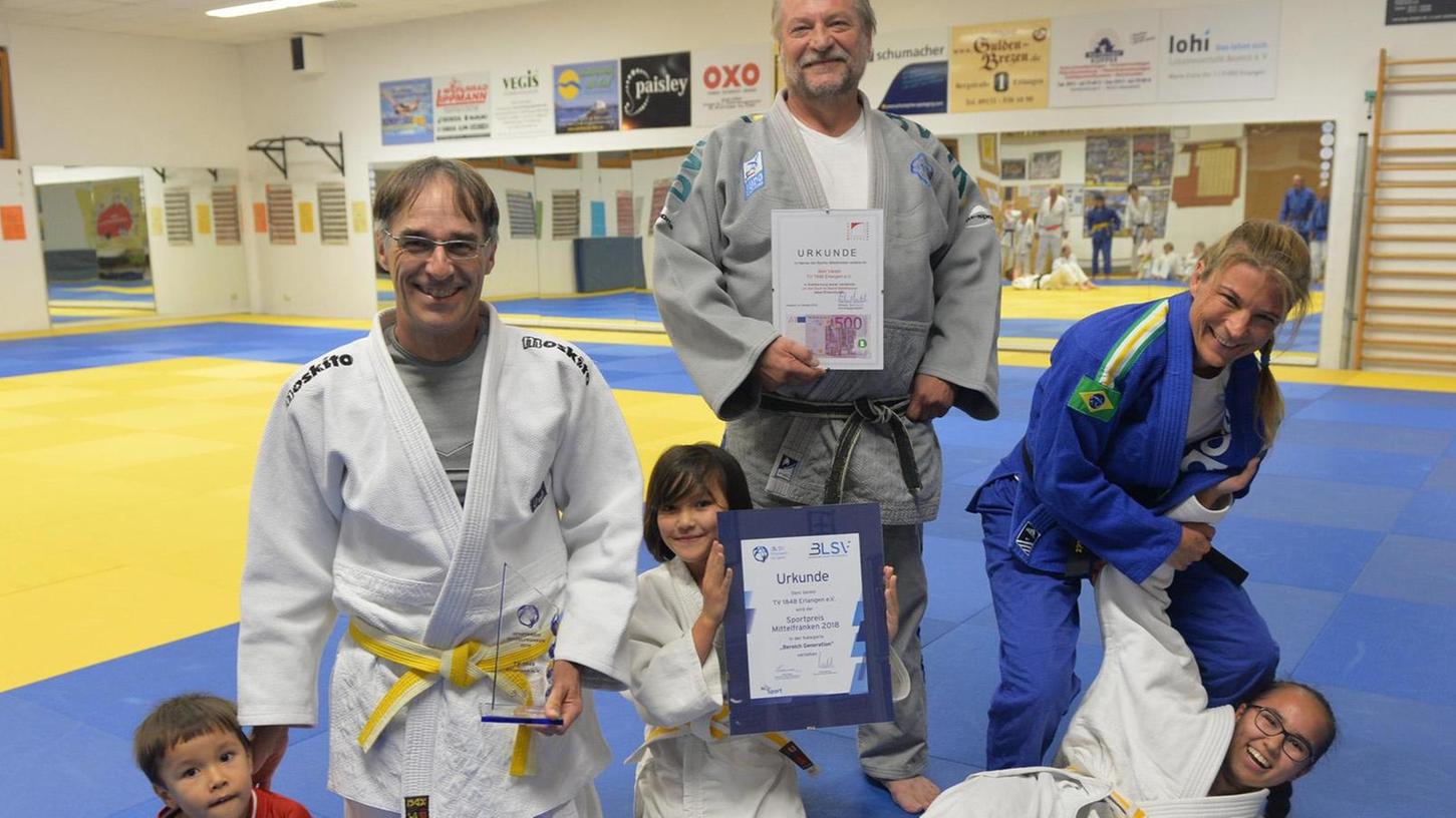 Judo in Erlangen: Wo Kinder mit dem Papa Blödsinn machen