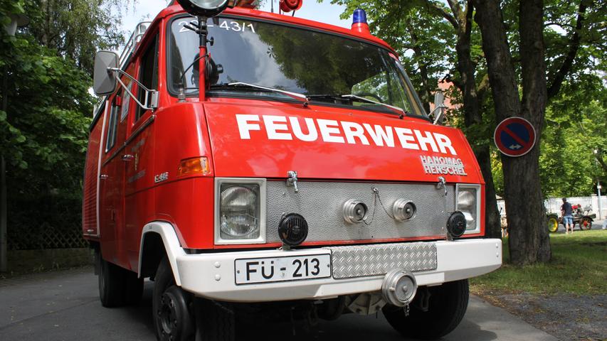 1973 hatte die Feuerwehr Ammerndorf gleich dreifach Grund zum Feiern: Das 100. Gründungsjubiläum stand an, ein neues Feuerwehrhaus konnte bezogen werden und ein neues Löschgruppenfahrzeug "LF 8" des Herstellers Hanomag-Henschel wurde in Dienst gestellt. Das Fahrzeug wird dort bis heute gehegt und gepflegt.