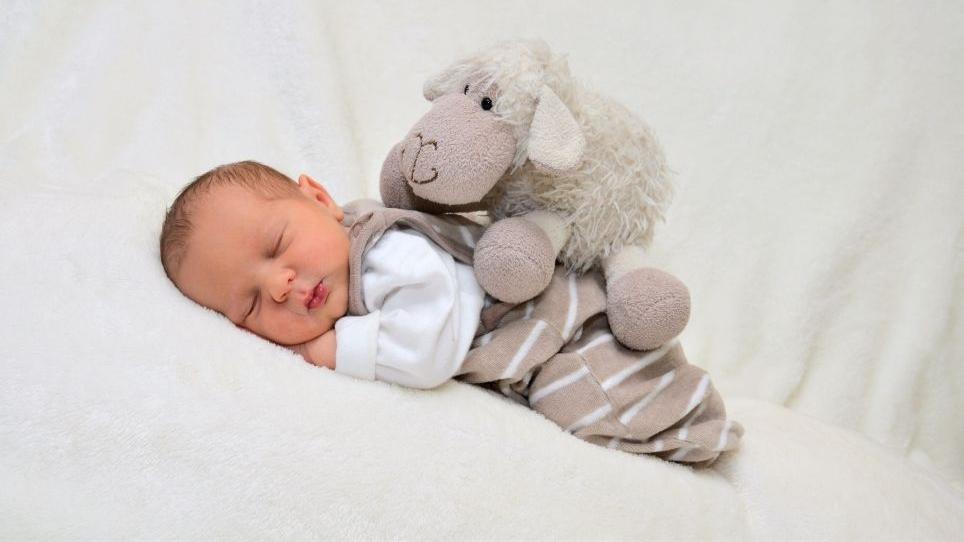 Zuckersüß: Der kleine Oskar kam am 26. Oktober 2018 im Forchheimer Klinikum auf die Welt - so wie 680 weitere Babys im vergangenen Jahr.