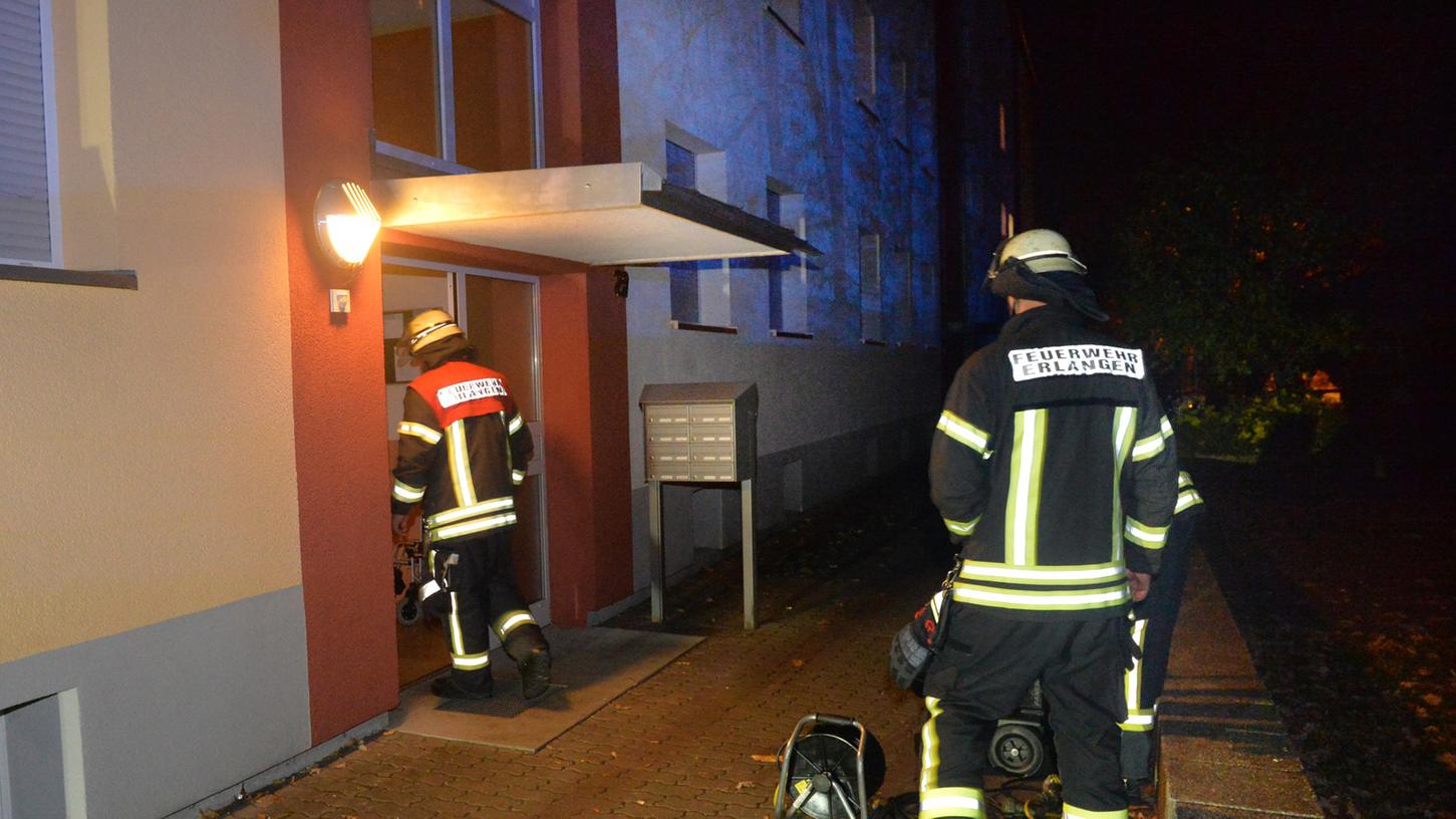 Fett entzündet sich: Brand fordert zwei Verletzte in Bruck