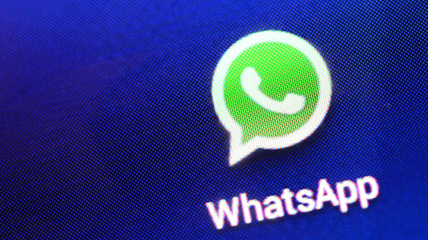 Mit einer dreisten Masche versuchen Betrüger derzeit, WhatsApp-User um ihr Geld zu bringen.