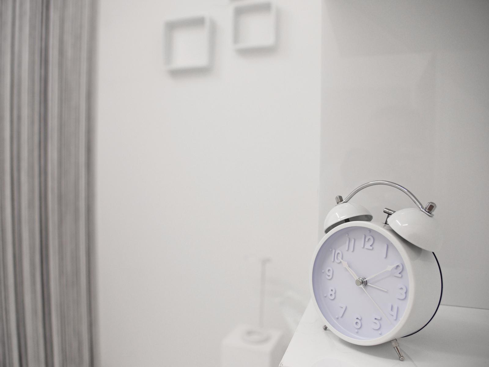 Am besten ziehen Sie sich für dieses Abenteuer schön bunt an, denn: Sie betreten eine fremde Welt, eine Welt ohne Farben. Bei Ihrer Reise arbeiten Sie mit reinem Weiß und tiefstem Schwarz. Sie müssen die Farben zurückbringen - in einer Stunde. Das Spiel ist für zwei bis acht Teilnehmer. Es kostet zwischen 99 und 208 Euro. Öffnungszeiten und Details gibt es auf der Homepage.