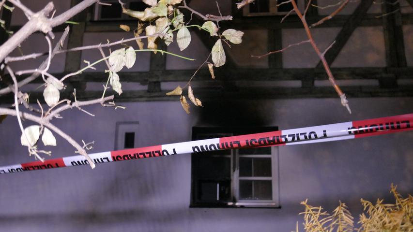 Kellerfenster in Brand geraten: Fürther Polizei ermittelt 