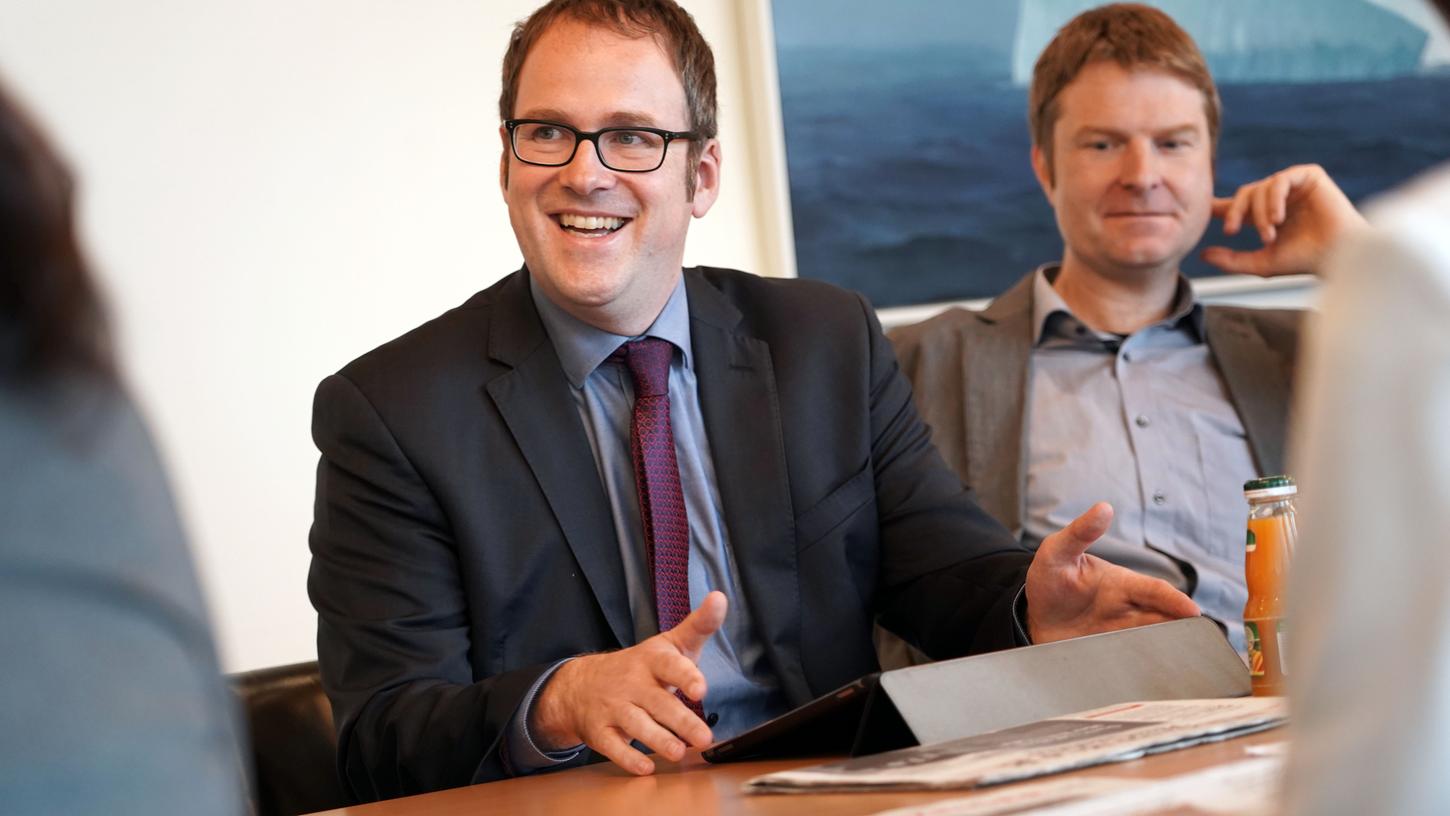 Florian Janik bleibt Erlanger Oberbürgermeister - doch wer sitzt mit ihm am Regierungstisch? Das ist noch ungewiss. Florian Janik bleibt Erlanger Oberbürgermeister - doch wer sitzt mit ihm am Regierungstisch? Das ist noch ungewiss.