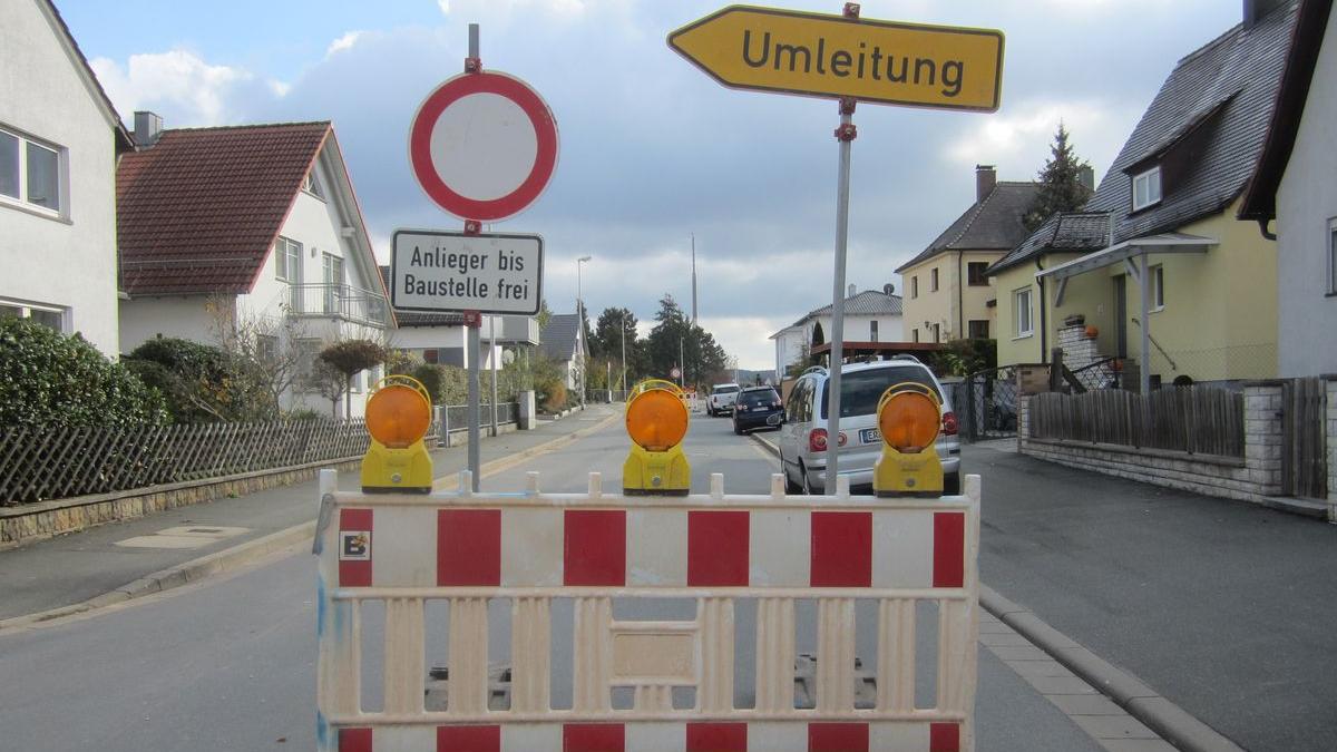 Aischer Hauptstraße bleibt länger dicht
