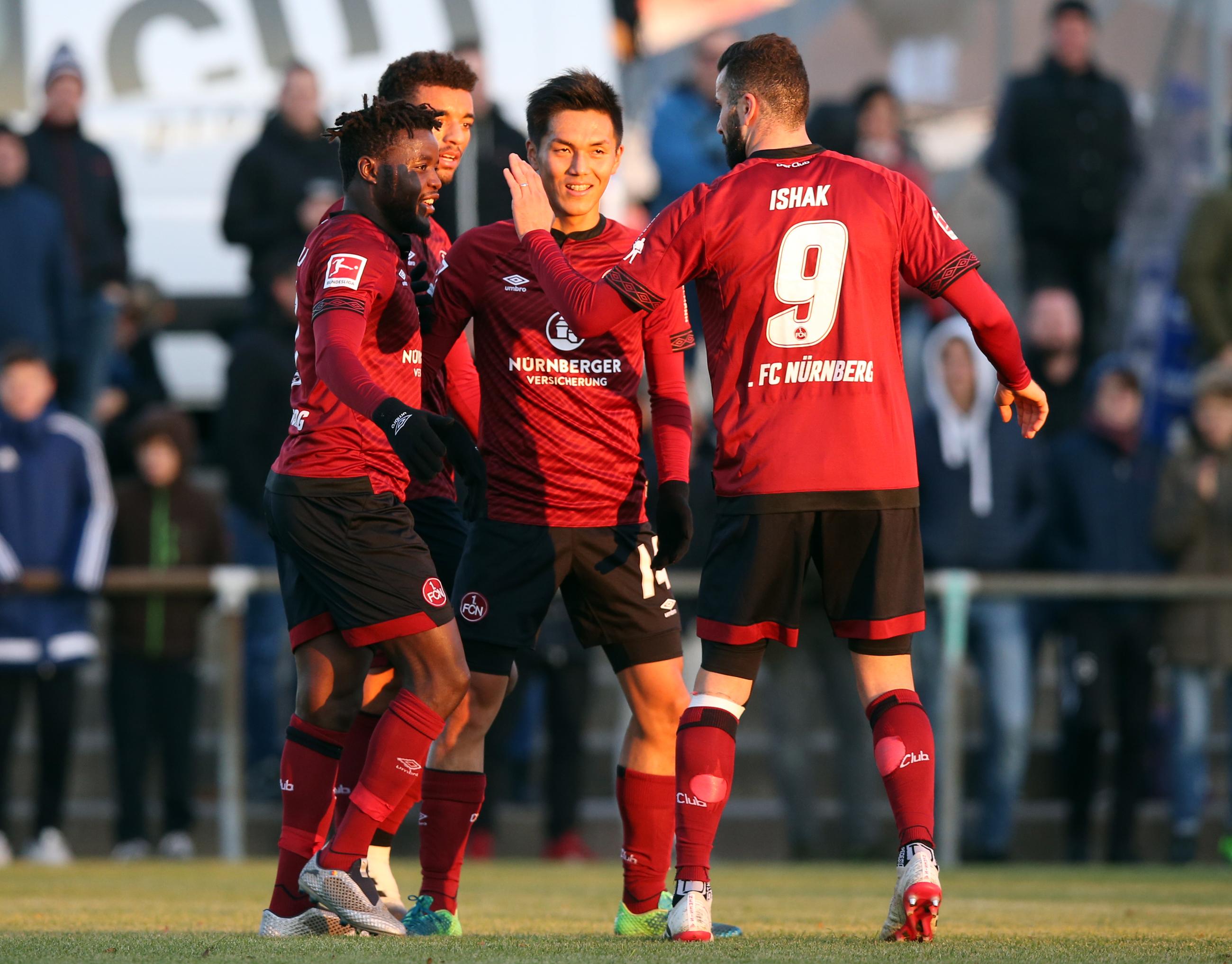 Sport, war da nicht noch was? Achja, stimmt. Den Club haben wir ja auch noch.