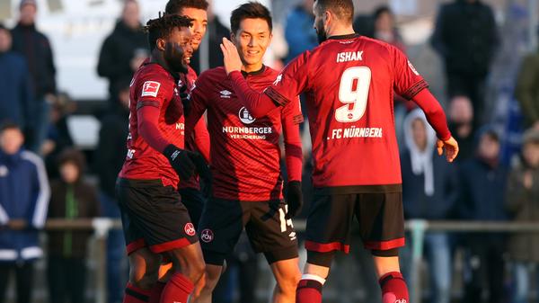 Sport, war da nicht noch was? Achja, stimmt. Den Club haben wir ja auch noch.