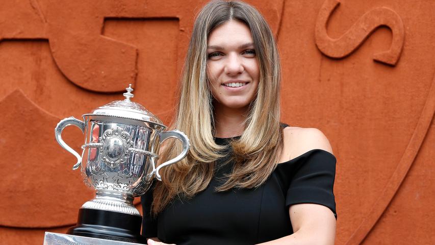 Zurück zum Tennis: Simona Halep führt sportlich gesehen zwar die Weltrangliste an, in der Geldrangliste liegt die Rumänin hingegen mit 7,7 Millionen Dollar (6,7 Millionen Euro) im Jahr nur auf Rang 8.