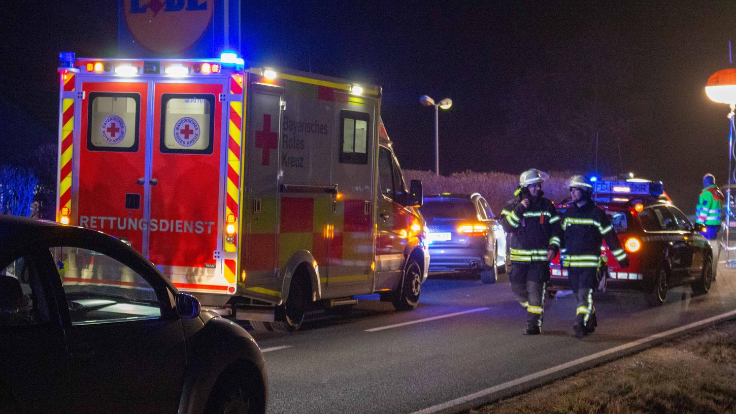 Auto erfasst Fußgänger: Tödlicher Unfall bei Roßtal