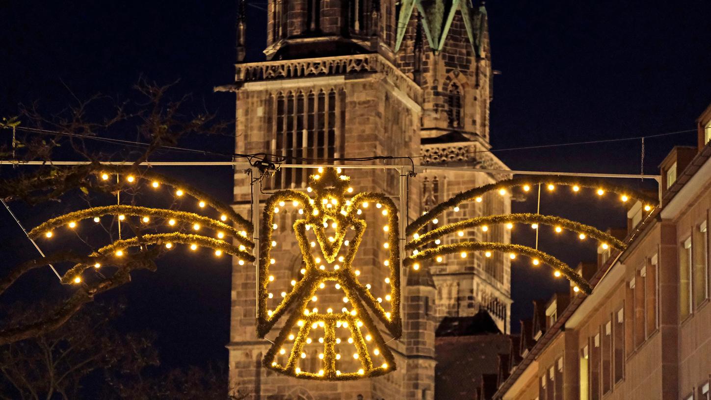 Wenn schon der Christkindlesmarkt ausfällt, soll Nürnberg wenigstens trotzdem ab Mitte November festlich leuchten. Wenn schon der Christkindlesmarkt ausfällt, soll Nürnberg wenigstens trotzdem ab Mitte November festlich leuchten.