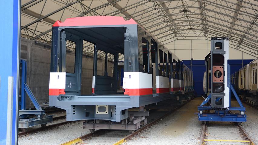 Im Zeitplan: 2019 hat das Unternehmen den ersten Zug an die VAG ausgeliefert, bis 2021 wird es dauern, bis alle Fahrzeuge auf Nürnberger Gleisen unterwegs sein werden.