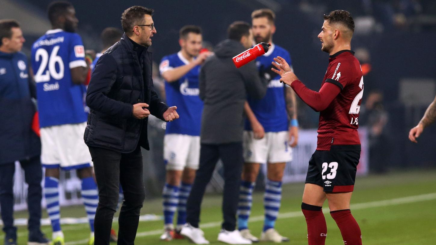 Fliegende Flaschen und Fehlervermeidung: Der Club von Michael Köllner und Tim Leibold will am Montag gegen Leverkusen in die Erfolgsspur zurück.