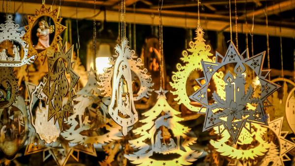 Auch Weihnachtsgeschenke und Deko waren auf dem Christkindlesmarkt 2018 zu finden.