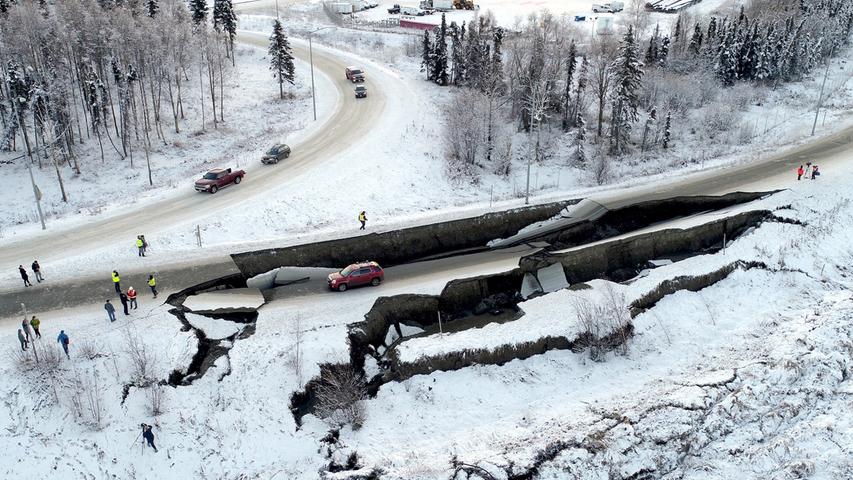 Landstriche zerstört: Erdbeben richtet in Alaska große Schäden an
