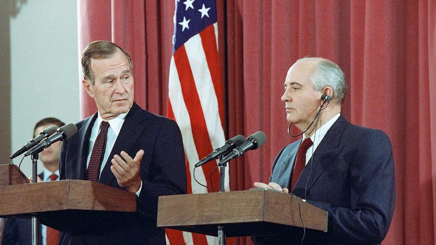 Der ehemalige sowjetische Staatschef Michail Gorbatschow bezeichnete Bush gegenüber der Agentur Interfax als einen "echten Partner".