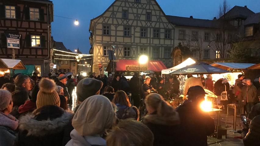 Advent, Advent: Weihnachtsmarkt im Bamberger Sand