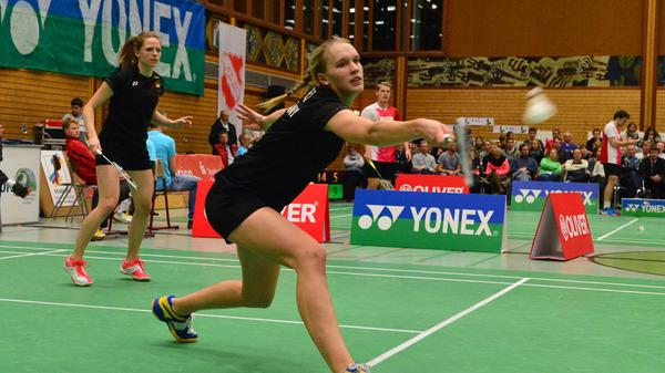 Linda Efler (23 Jahre): Rechtshänderin, Heimatort Emsdetten (NRW), BWF Weltrangliste: Frauen-Doppel (mit Isabel Herttrich, auch hier im Bild) Rang 64, Frauen-Doppel (mit Olga Konon) Rang 138, (mit Eva Janssens) Rang 137; Mixed-Doppel (mit Marvin Seidel) Rang 24...