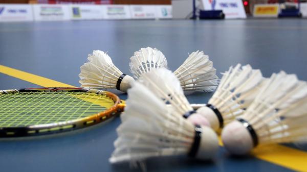 Erstmals überhaupt findet ein Qualifikationsturnier für die Europameisterschaft statt – ausgerechnet in Erlangen. Um die Spieler ein wenig näher kennen zu lernen, hat Sportredakteurin Katharina Tontsch sechs Mitglieder aus dem Nationalteam gebeten, via Messenger-Dienst WhatsApp vier Fragen zu beantworten: 1) Darauf sollte sich mein Gegner gefasst machen . . . 2) Das sollte mein Gegner besser nicht wissen . . . 3) Dieses Hobby hätte lieber geheim bleiben sollen . . . 4) Von Erlangen gehört habe ich bis jetzt nur . . .