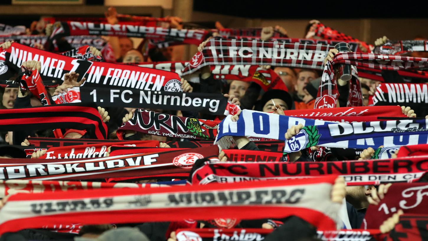 Wenigstens müssen die Club-Anhänger in München nicht auf ihre Fanschals verzichten.