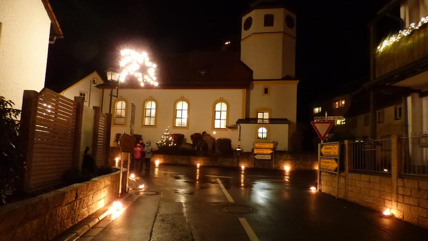Ewige Anbetung: Lichtermeer bei Prozession in Wichsenstein