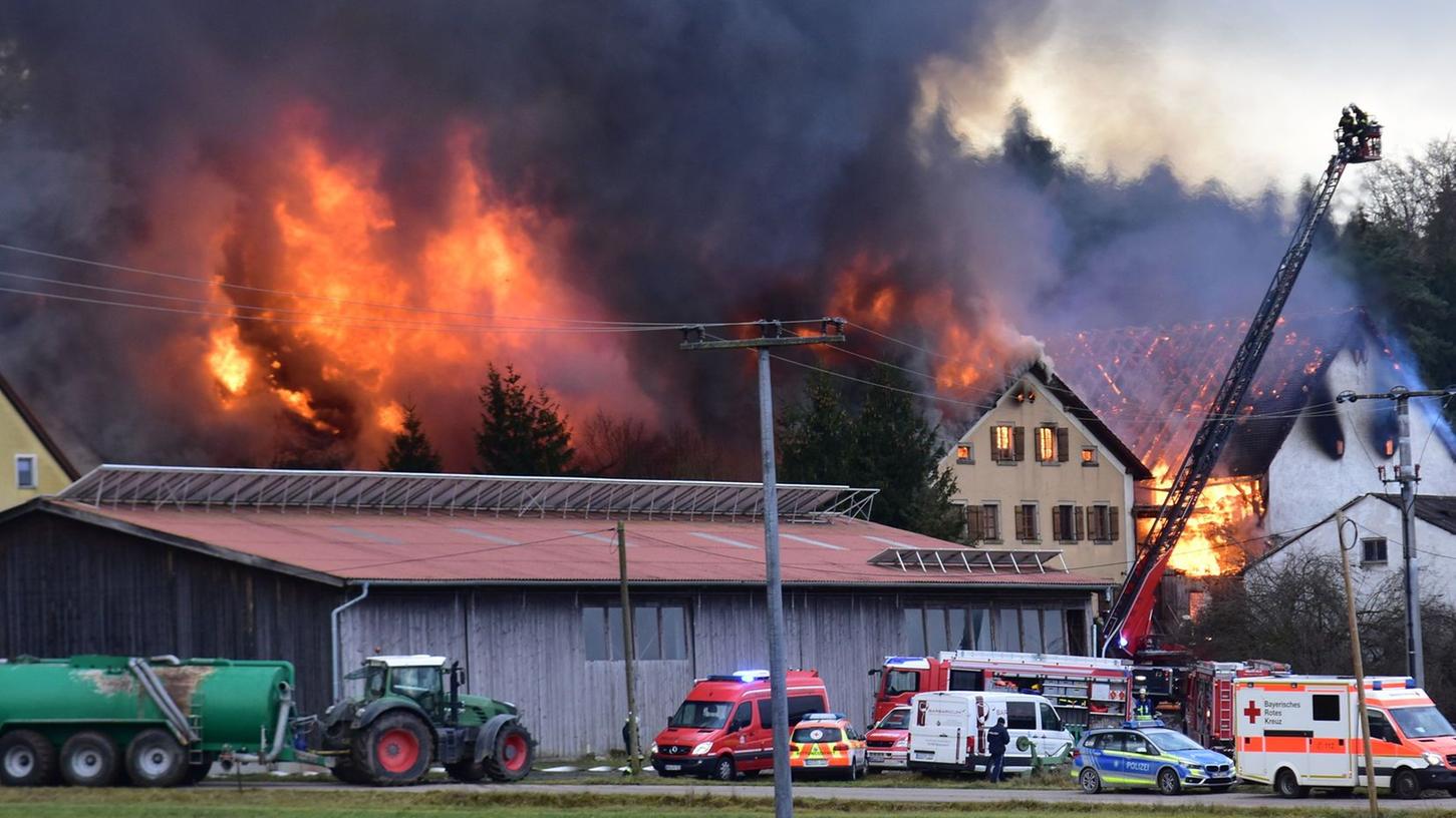 Halbe Million Euro Schaden: Hof brannte komplett nieder