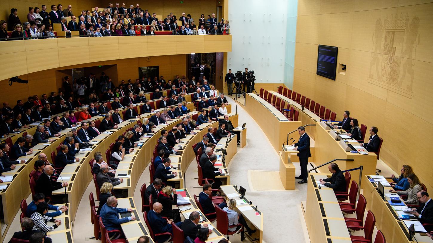 Im bayerischen Landtag spricht Ministerpräsident Markus Söder am Dienstag über aktuelle Themen.