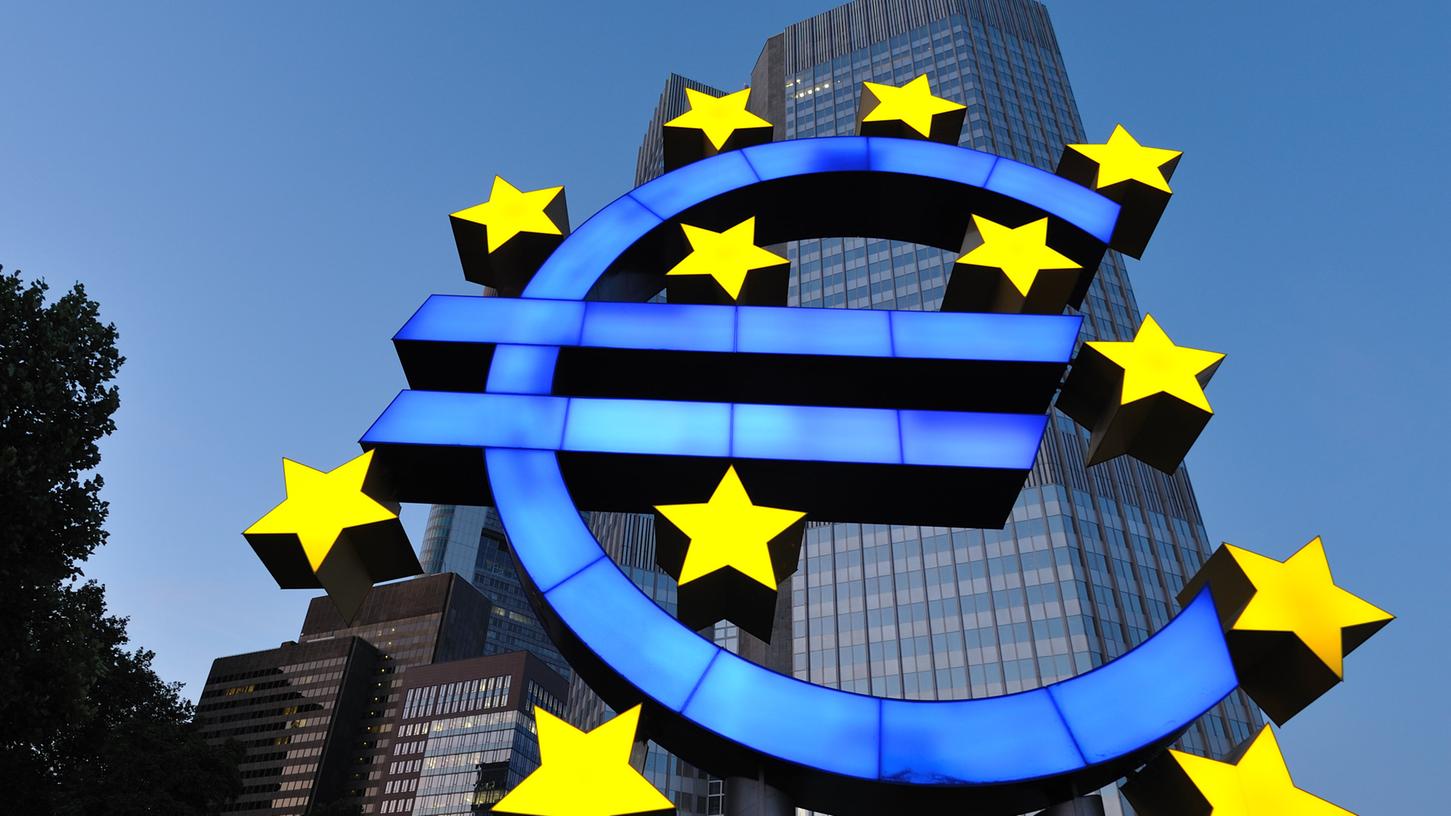 Eine abrupte Kehrtwende nach Jahren im Anti-Krisen-Modus ist nicht zu erwarten: Den  Leitzins im Euroraum hält die EZB auf dem Rekordtief von null Prozent.