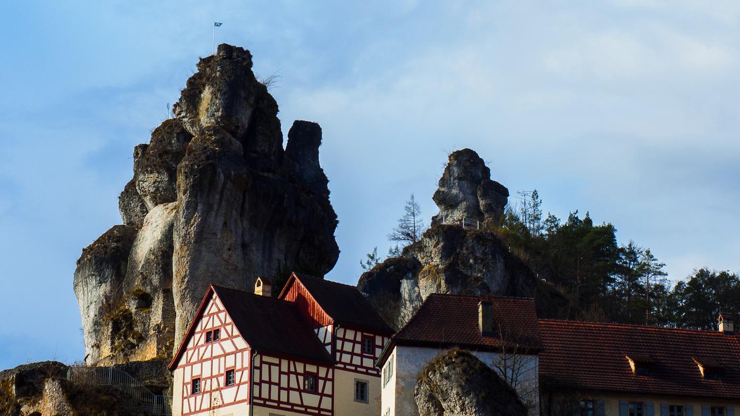 Ein Traum für Landschaftsfotografen, aber ein Albtraum für Handy-Nutzer. Die schroffen Felsformationen der Fränkischen Schweiz, wie hier in Tüchersfeld, machen eine Vollabdeckung des Netzes nahezu unmöglich.