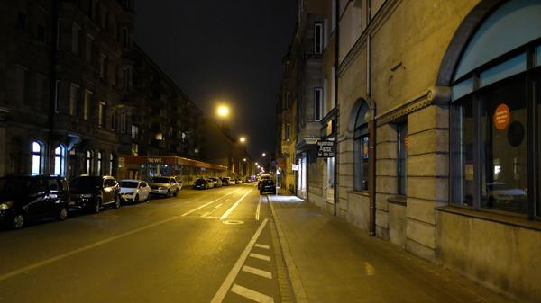 Drei Frauen sind am Donnerstagabend in Nürnberg Opfer einer Stich-Attacke geworden.