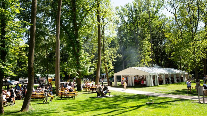 Ein Sommertraum: das Schlossgartenfest in Weisendorf.