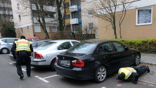 Am Samstagabend gab die Polizei bekannt, einen dringend tatverdächtigen Mann festgenommen zu haben. Er ist 38 und kommt aus Thüringen.