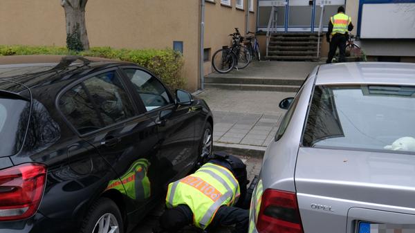 Darauf lasse auch die Herangehensweise des Täters schließen.