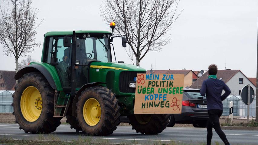 Bauern protestieren gegen die Zubetonierung des Knoblauchslandes