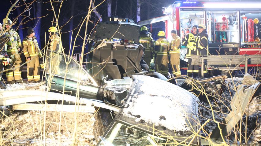 Tödlicher Unfall im Landkreis Wunsiedel: Autofahrer prallt in Leitplanke