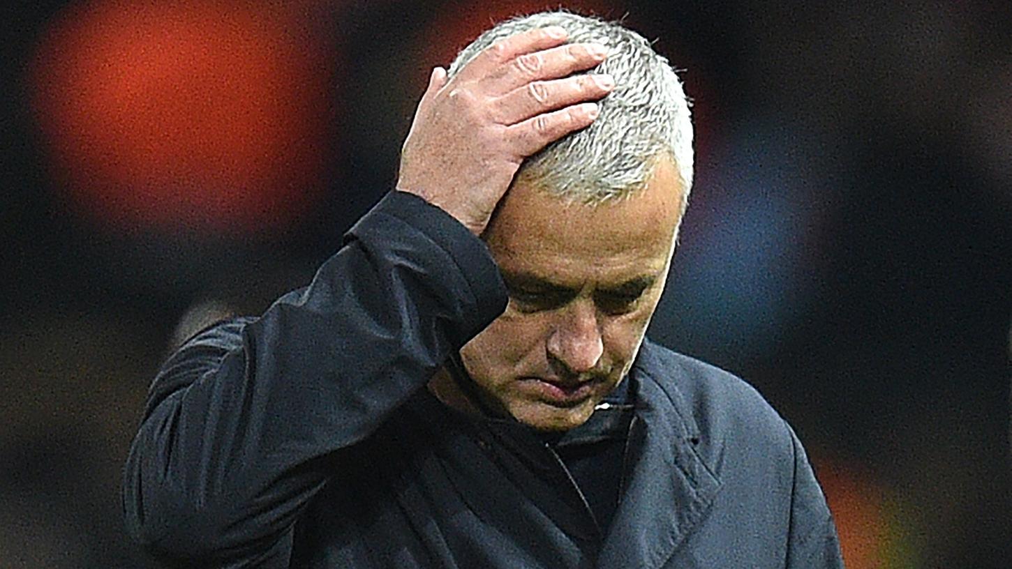Das wars! Nach monatelangen Spekulationen hat sich Manchester United mit sofortiger Wirkung von Startrainer Jose Mourinho getrennt.