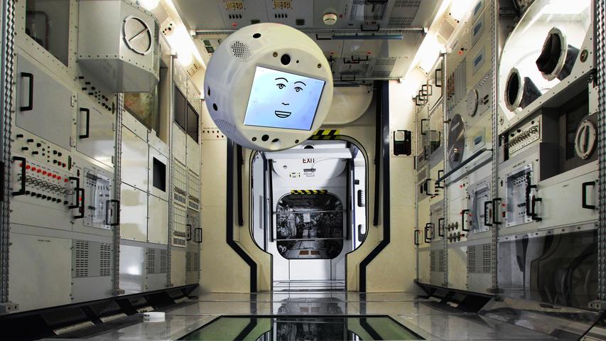 Die von Airbus zur Verfügung gestellte Fotomontage zeigt, wie der Assistenzroboter Cimon durch die ISS fliegen könnte. Cimon sollte im Juni mit Alexander Gerst zur ISS fliegen.