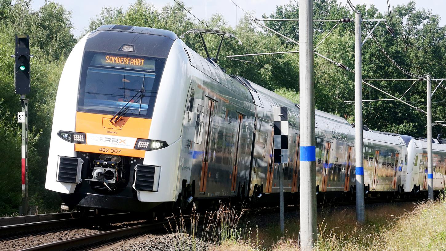 Auf der Strecke zwischen Augsburg, Donauwörth, Treuchtlingen, Ansbach und Würzburg sollen auch Doppelstockzüge vom Typ Siemens Desiro HC zum Einsatz kommen. Sie sind bereits heute im Ruhrgebiet unterwegs.