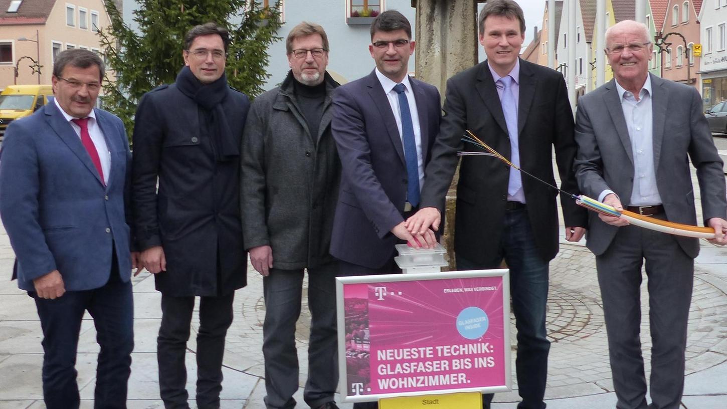 Freystadt: Kunden surfen auf der Breitband-Welle