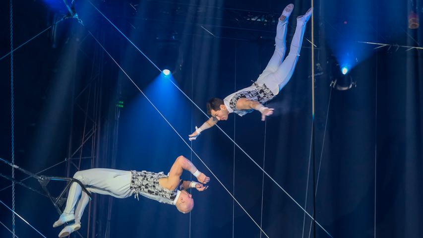 Atemberaubende XMas-Show: Der Zirkus Flic Flac in Nürnberg