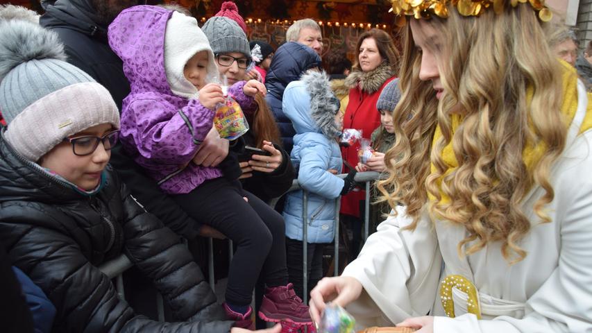 Tausende beim großen Weihnachtsmarkt-Finale in Forchheim dabei