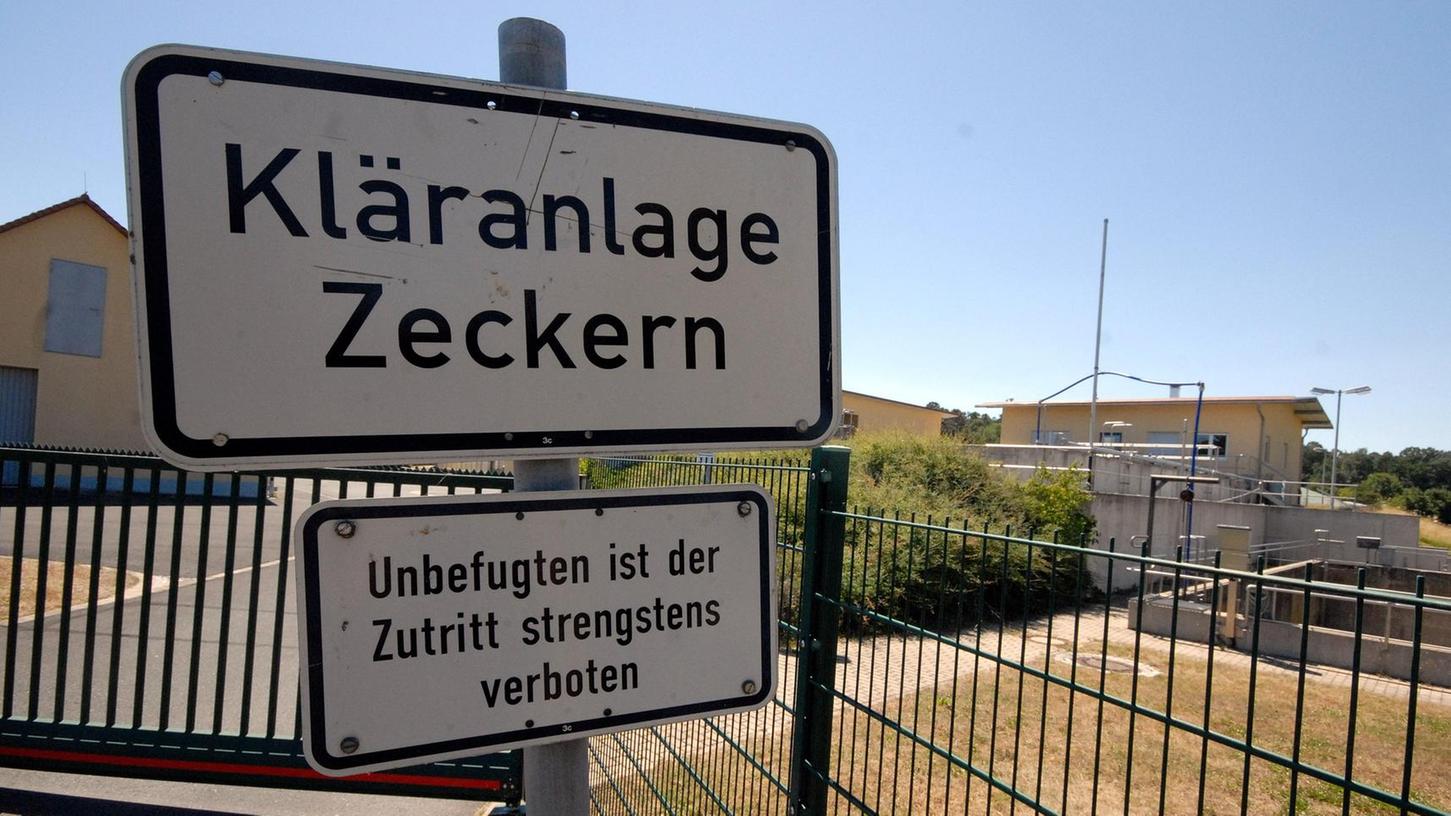 Abwasser wird in Zeckern ab 2019 nicht mehr geklärt — stattdessen wird es nach Adelsdorf in die dortige Kläranlage übergeleitet. Nun will Adelsdorf auch mit Höchstadt zusammenarbeiten.