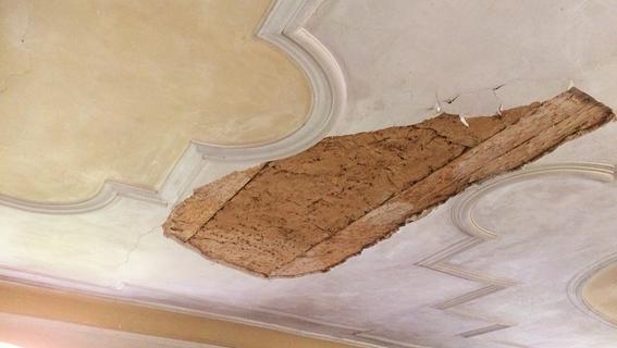 Herabfallender Putz: Kirchen im Altmühltal gesperrt