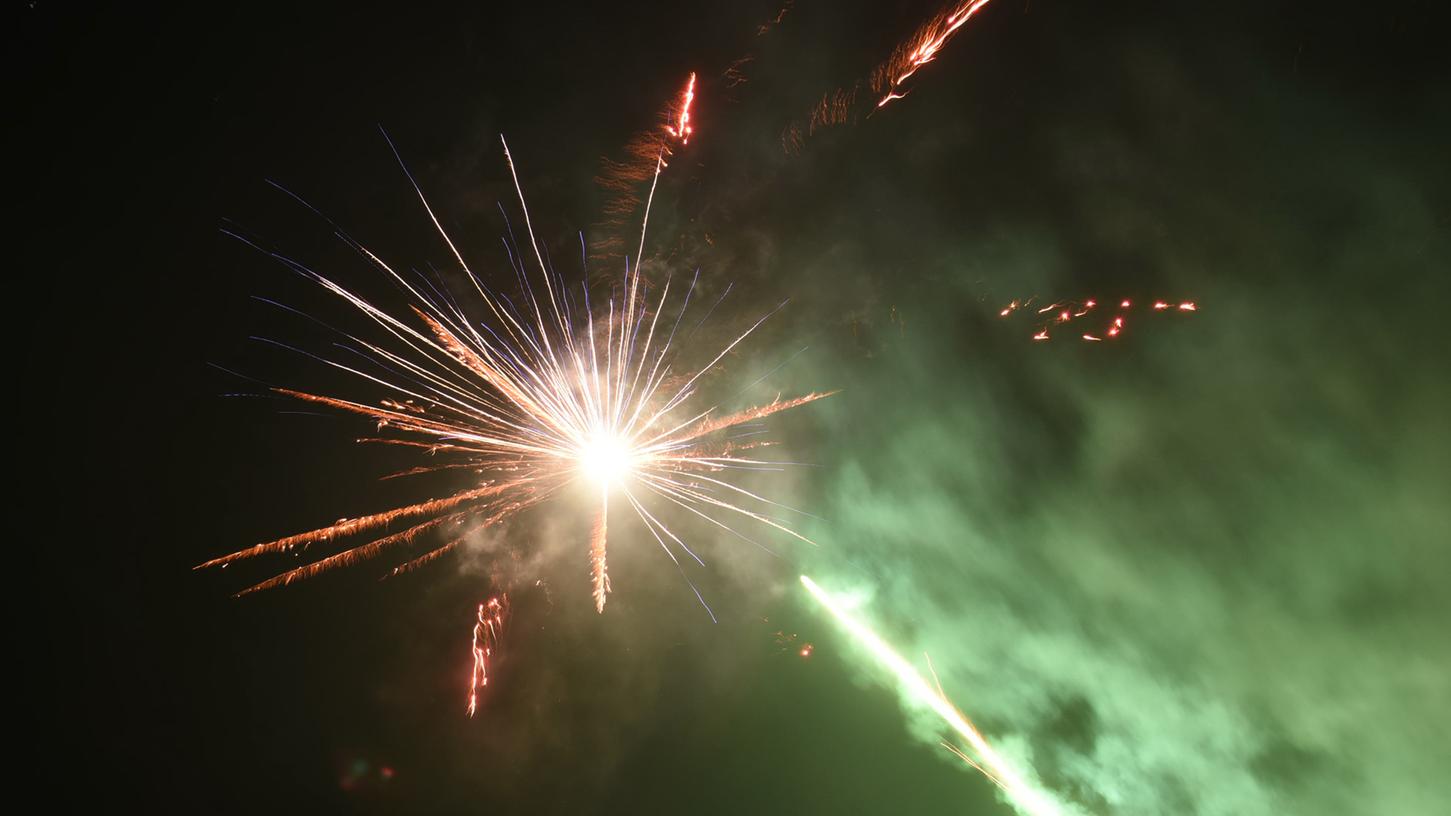 Schön anzusehen, aber nicht ungefährlich: Feuerwerk verletzt jedes Jahr zum Jahreswechsel zahlreiche Menschen.