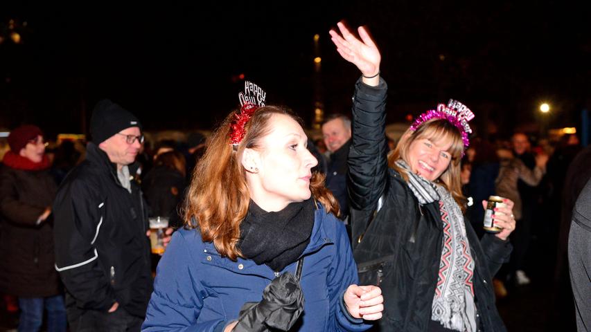 Party zum Jahreswechsel: Fürth startet gut gelaunt ins neue Jahr