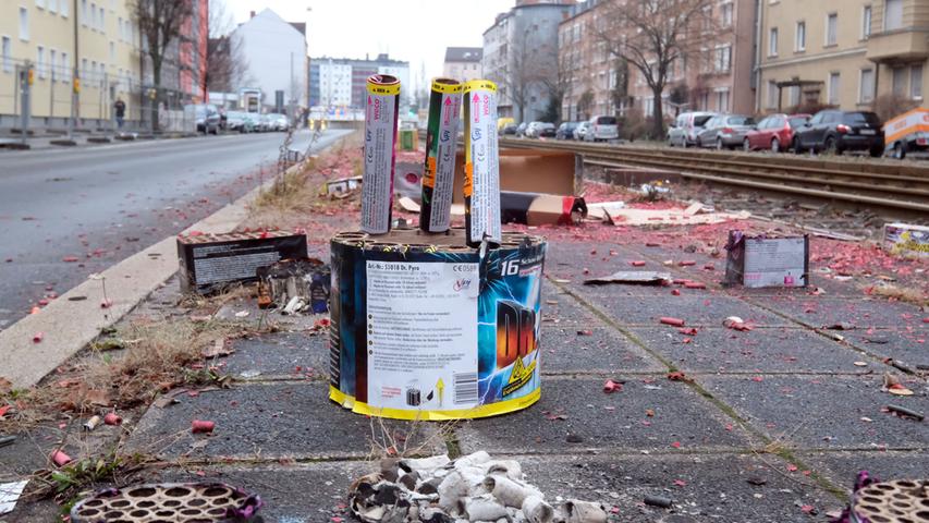 Böllerreste und Raketen: So schmutzig war Nürnberg nach Silvester